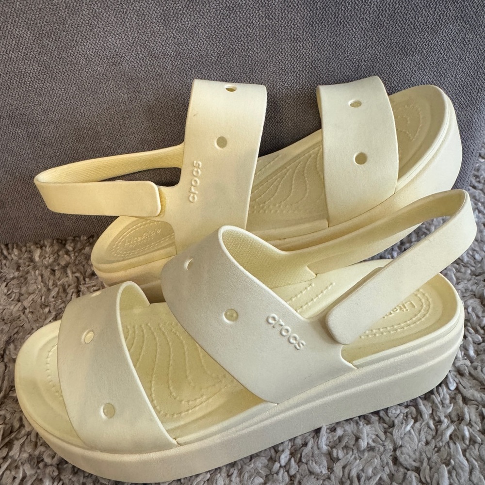 CROCS Women's Yellow Sandals
